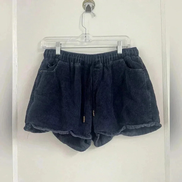 Blue high waisted corduroy short Size M TRENDING - Picture 1 of 2